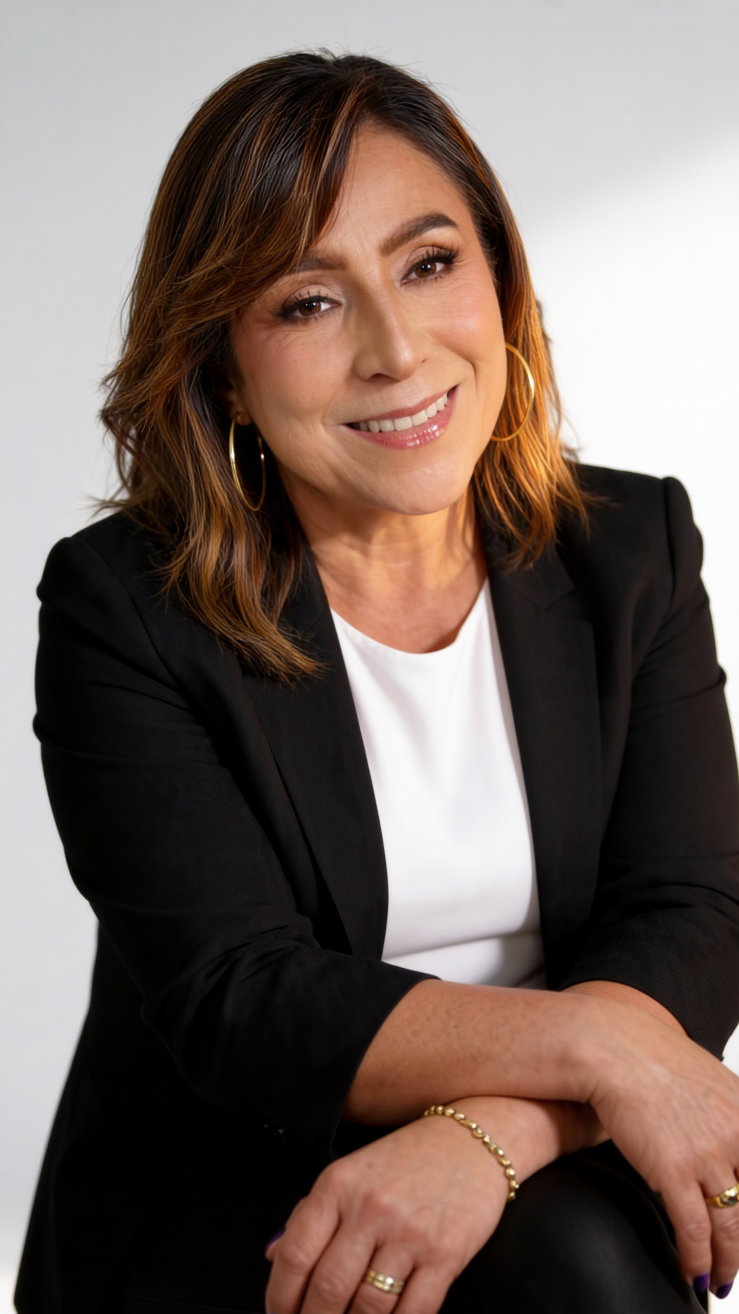 Hyperrealistic AI avatar — professional woman in blazer